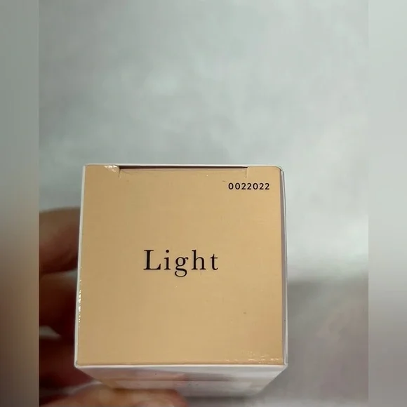 Laura Geller NIB Double Take Liquid Foundation Makeup - Color - Light - Picture 4 of 8